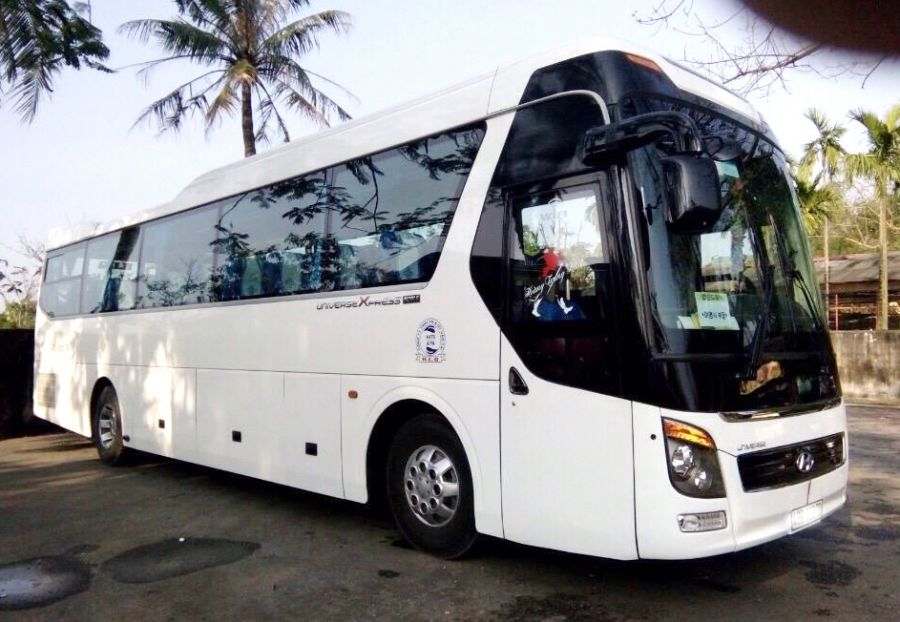 Hyundai universe 45